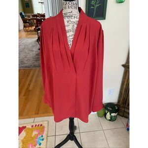 SOFT SURROUNDINGS Akira Pleated Blouse in Garnet